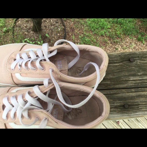 Vans - Picture 4 of 5